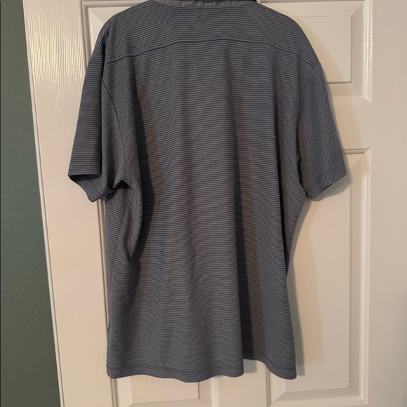 Men’s Travis Matthew polo - Picture 3 of 3